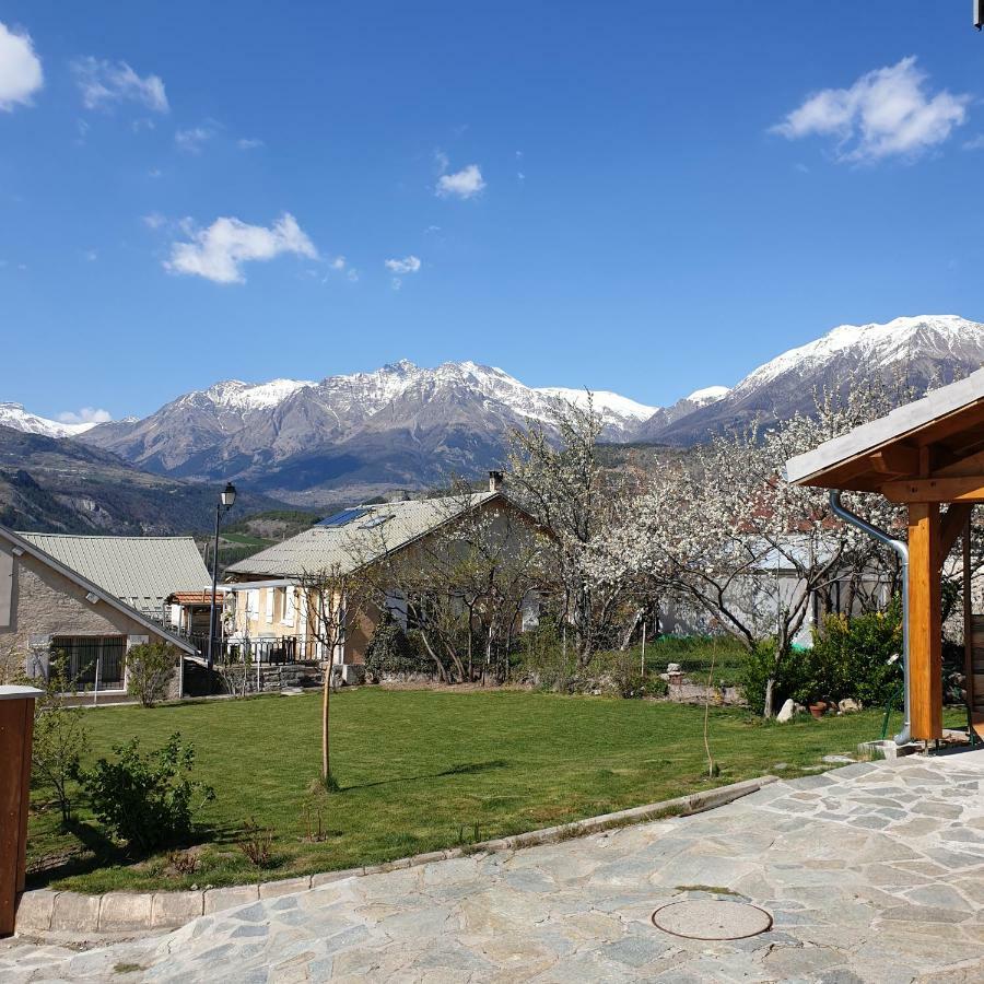 Oustal Apartment Savines Bagian luar foto