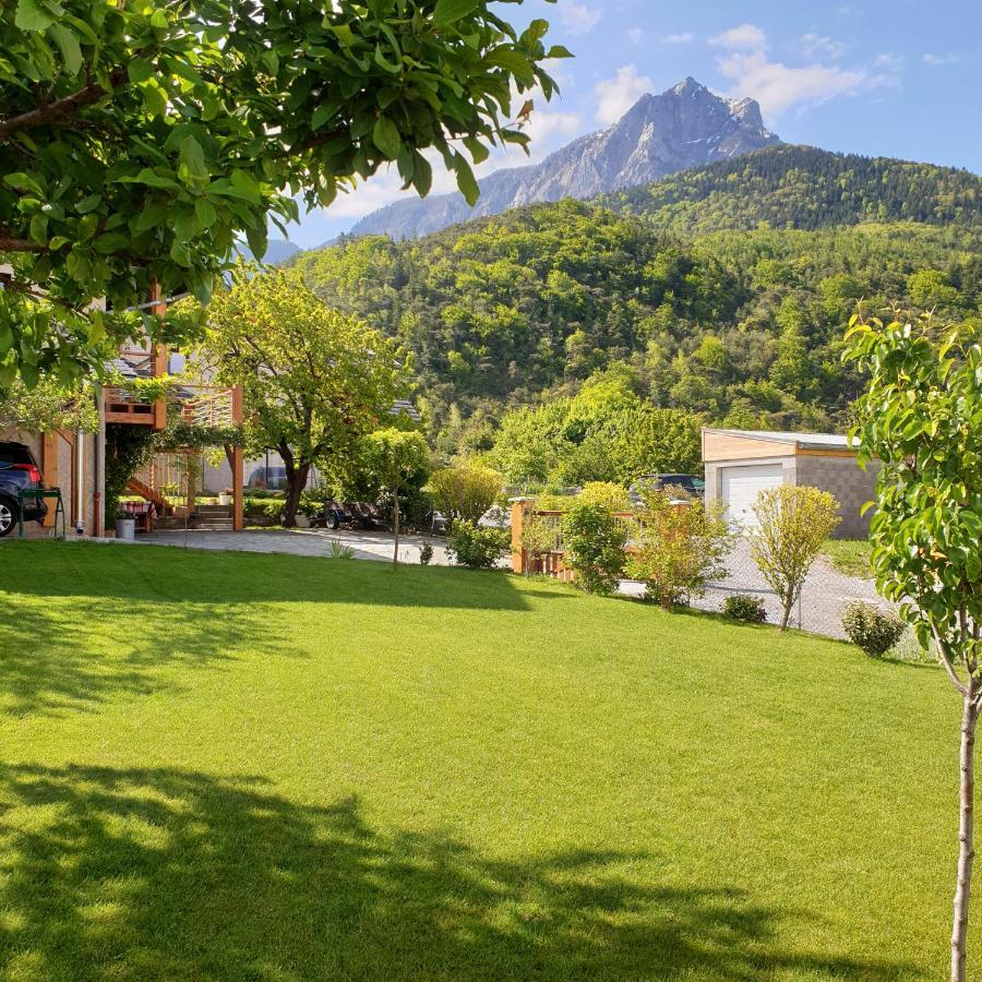 Oustal Apartment Savines Bagian luar foto